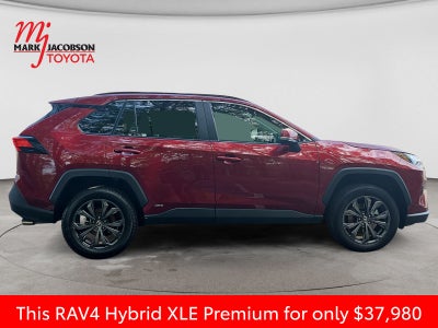 2023 Toyota RAV4 Hybrid XLE Premium
