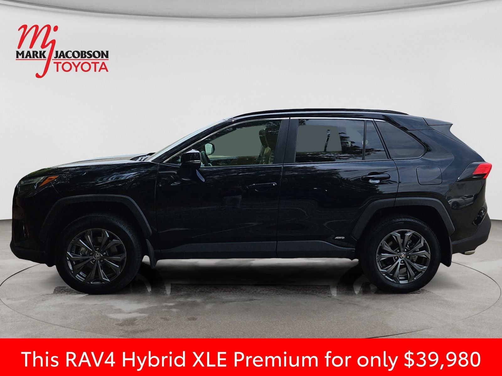 2025 Toyota RAV4 Hybrid XLE Premium