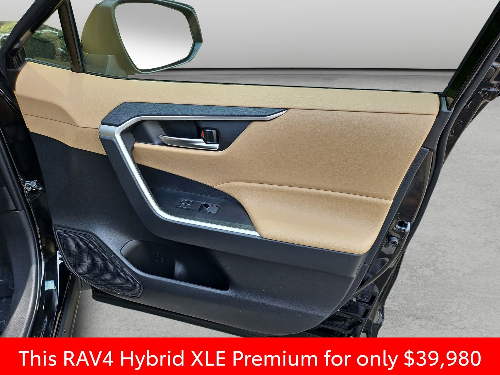 2025 Toyota RAV4 Hybrid XLE Premium