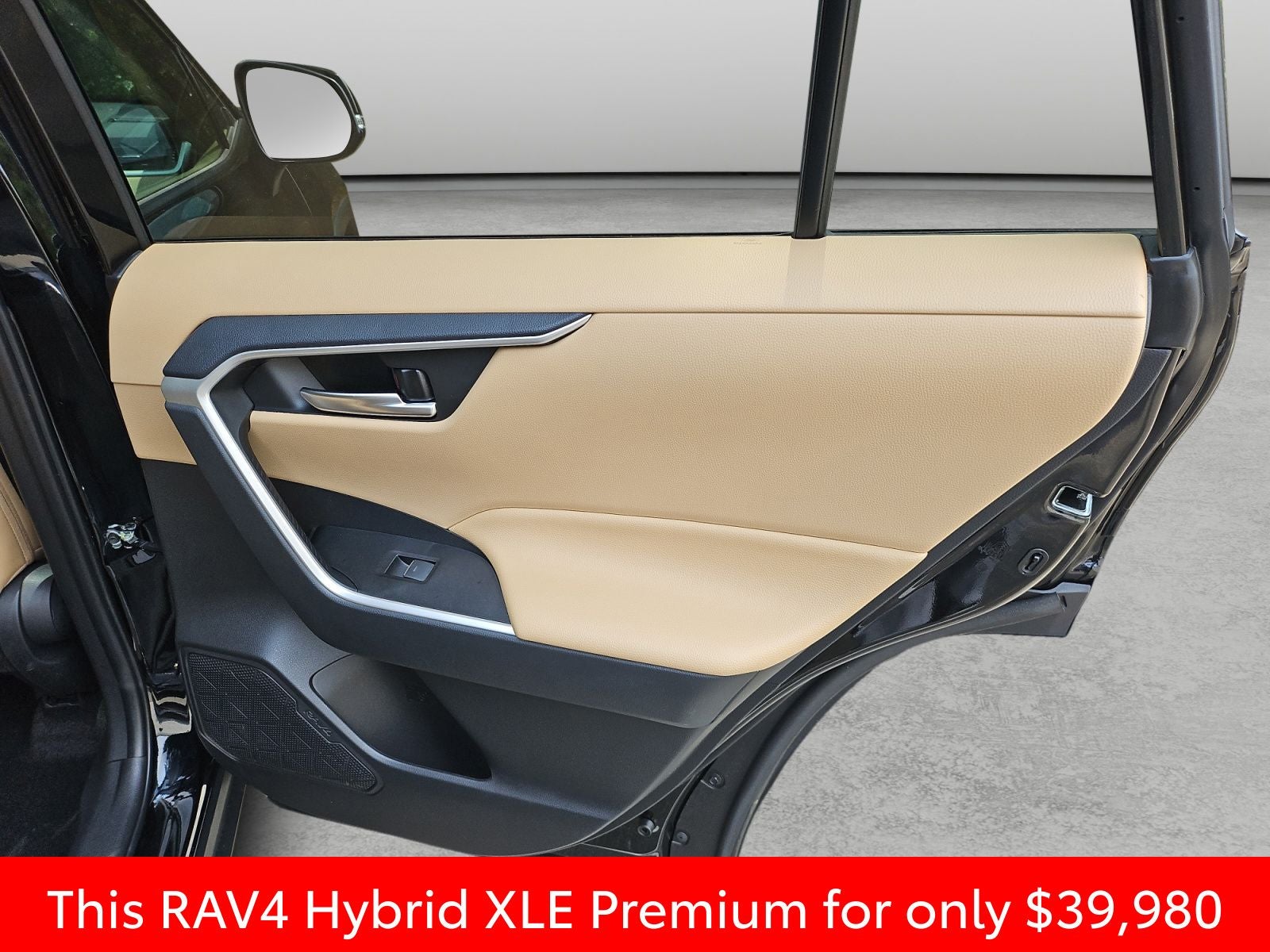 2025 Toyota RAV4 Hybrid XLE Premium