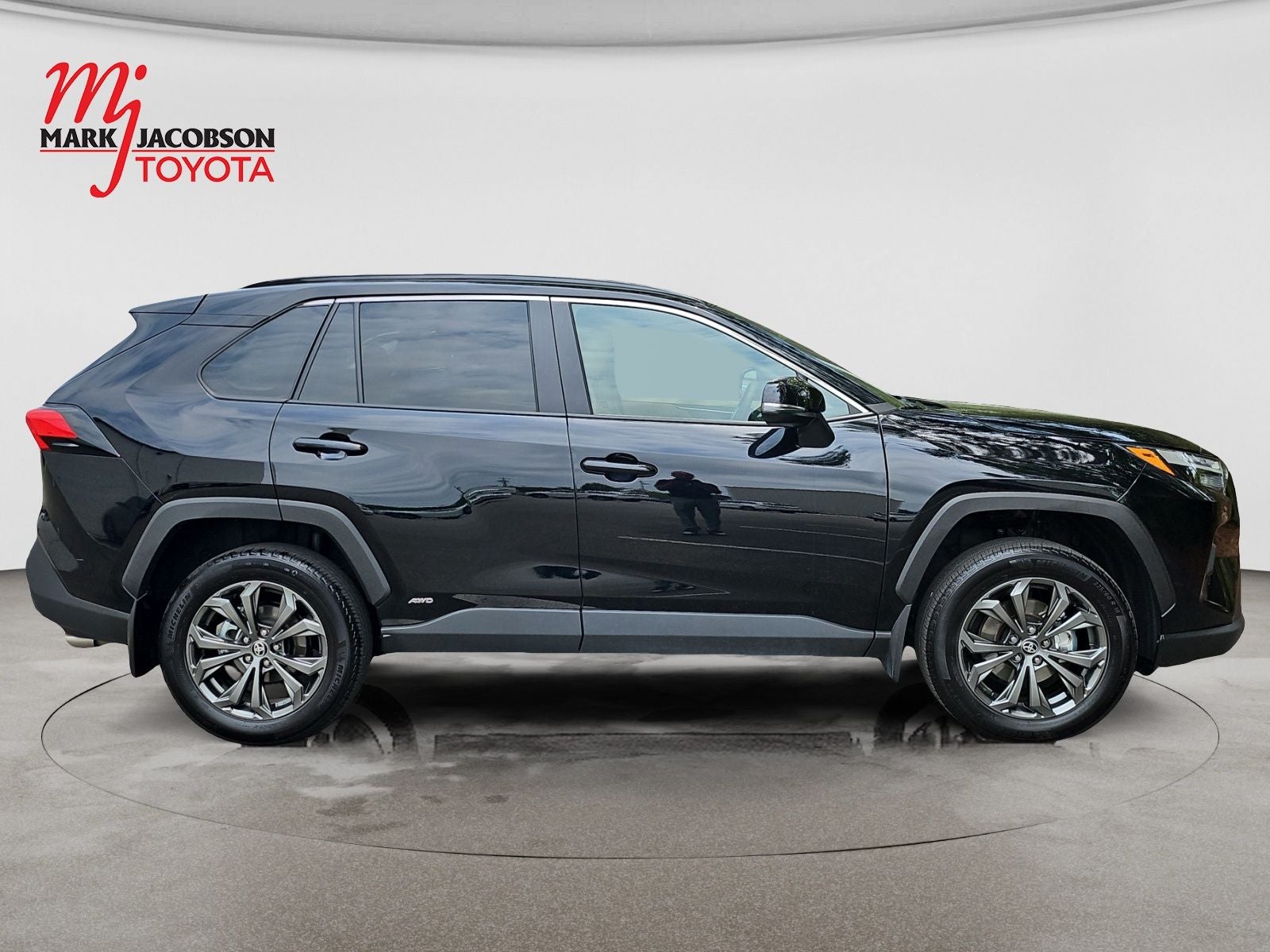 2025 Toyota RAV4 Hybrid XLE Premium