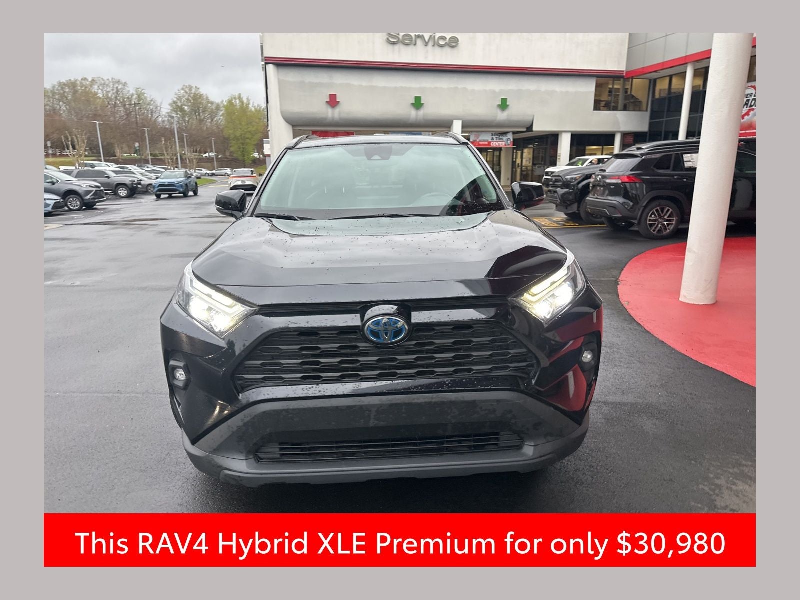 2022 Toyota RAV4 Hybrid XLE Premium