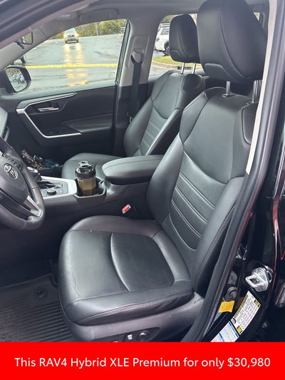 2022 Toyota RAV4 Hybrid XLE Premium