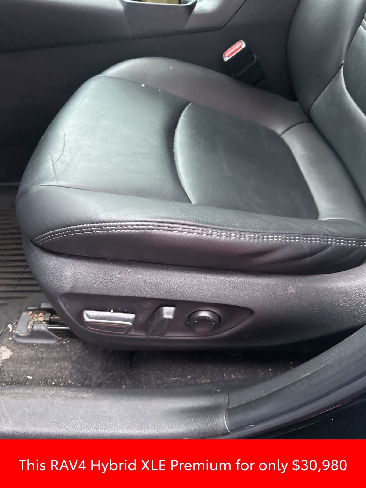 2022 Toyota RAV4 Hybrid XLE Premium