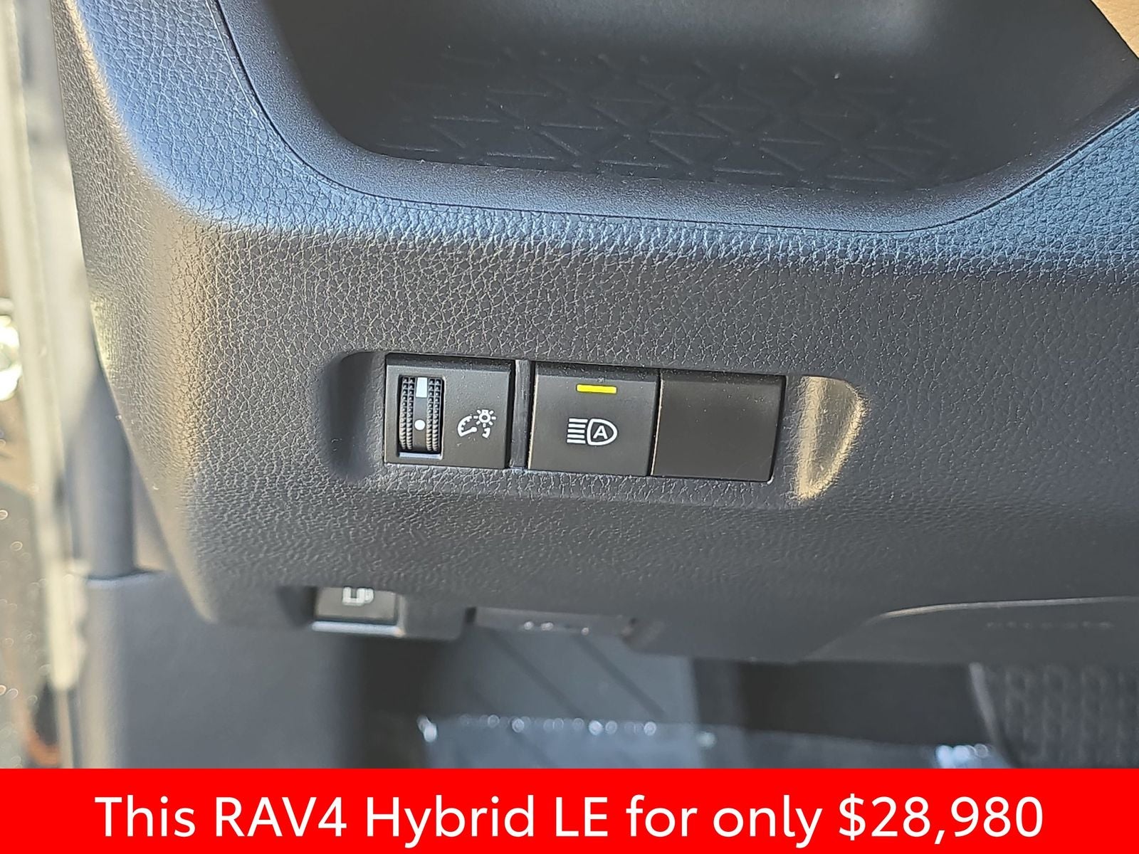 2024 Toyota RAV4 Hybrid LE