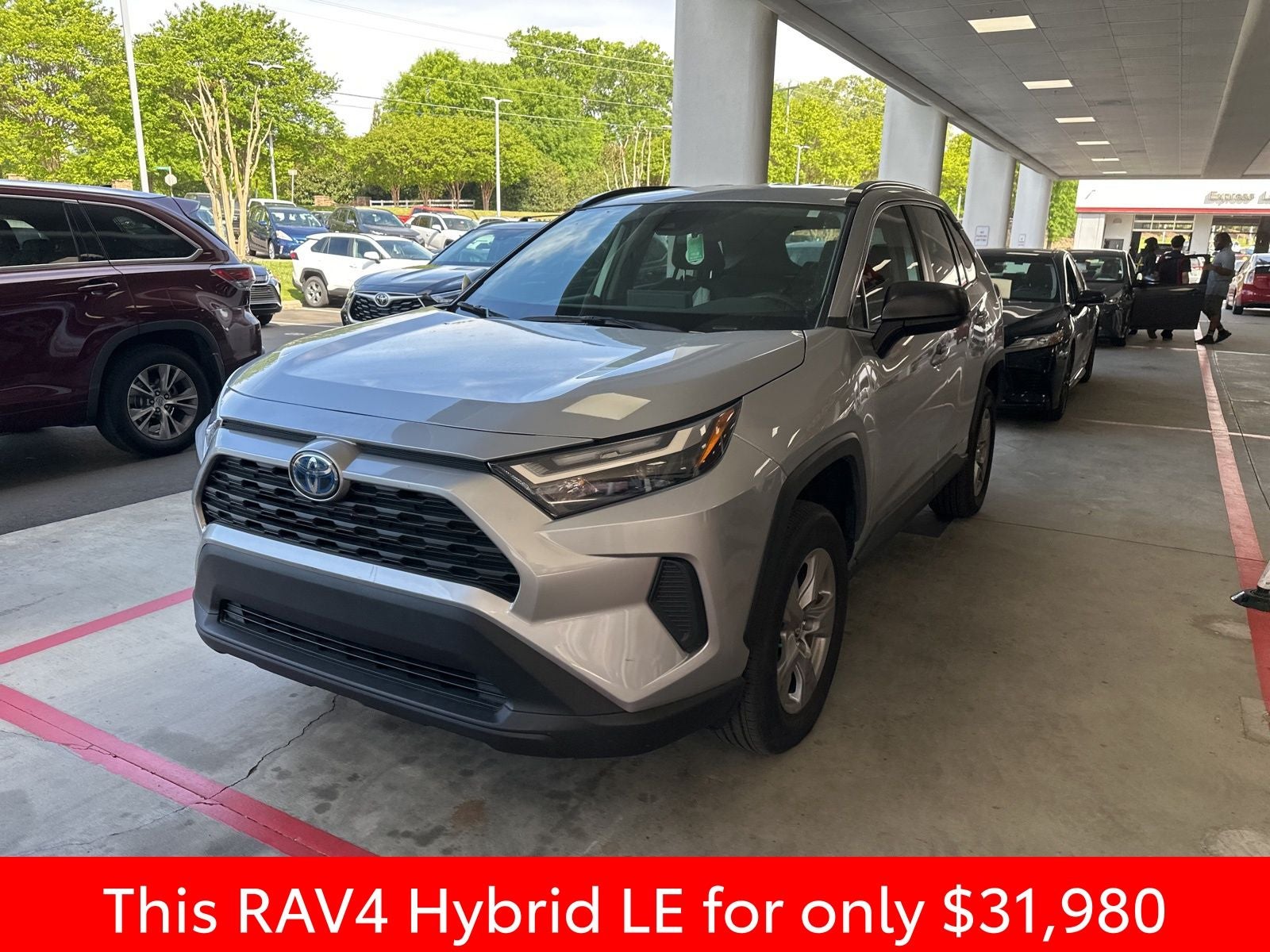 2024 Toyota RAV4 Hybrid LE