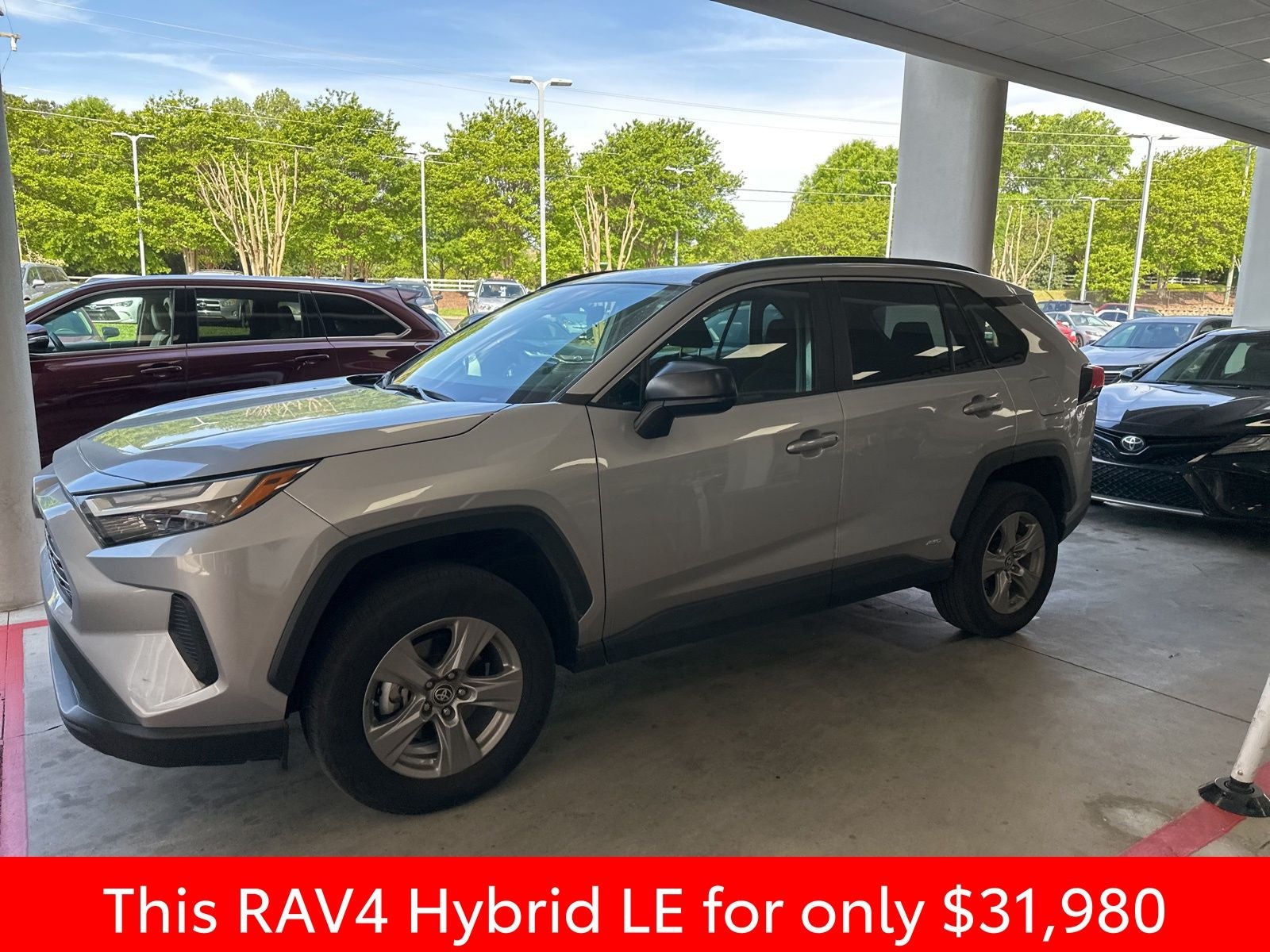 2024 Toyota RAV4 Hybrid LE