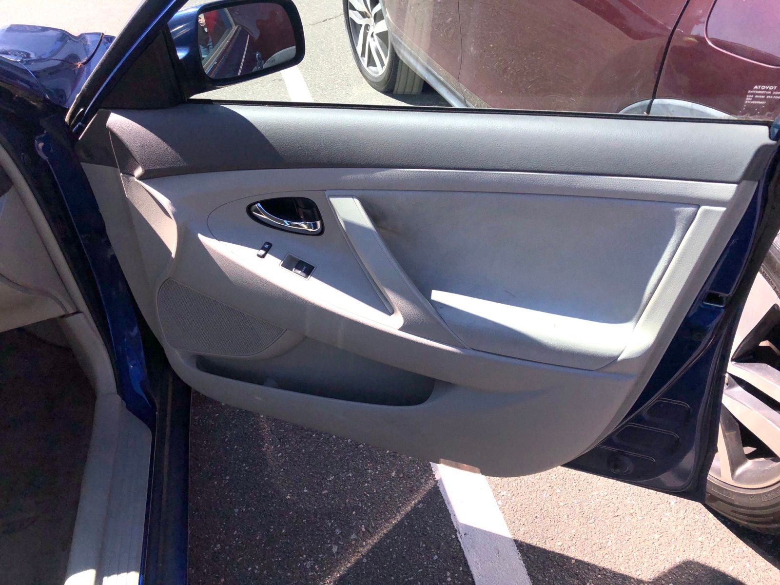 2010 Toyota Camry LE