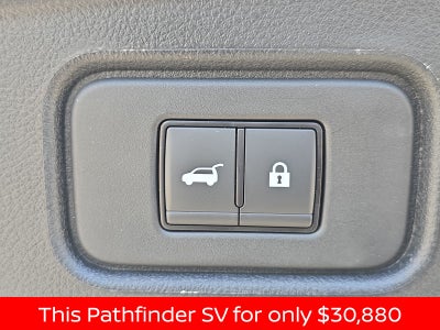 2025 Nissan Pathfinder SV