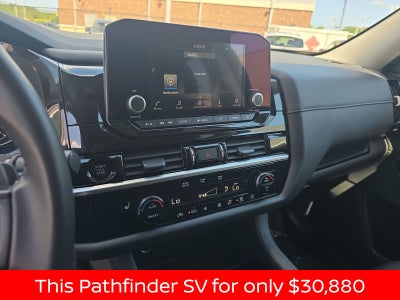 2025 Nissan Pathfinder SV