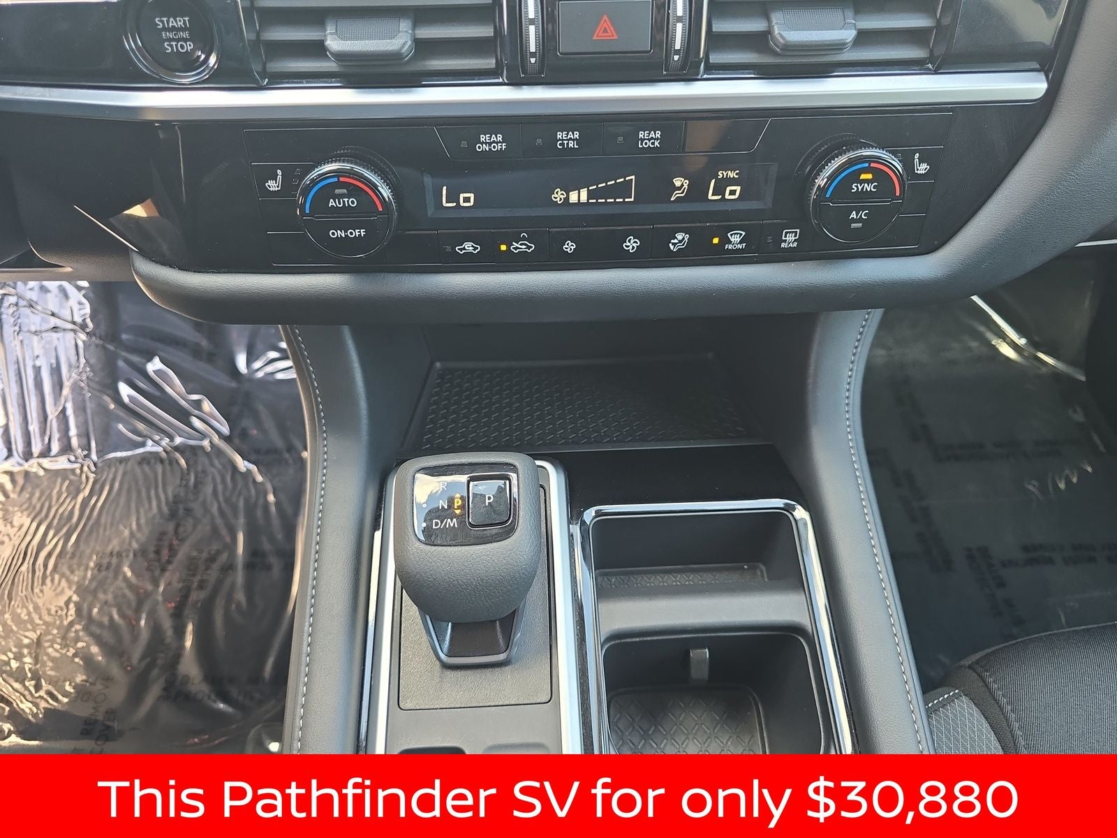 2025 Nissan Pathfinder SV