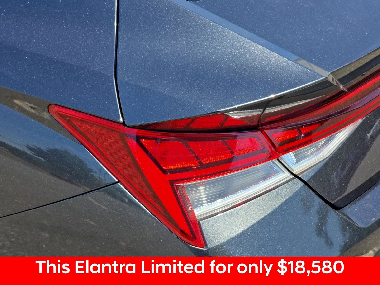 2022 Hyundai Elantra Limited