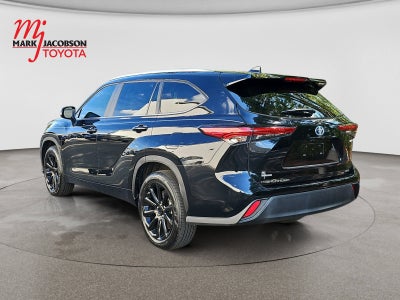 2023 Toyota Highlander Hybrid Bronze Edition
