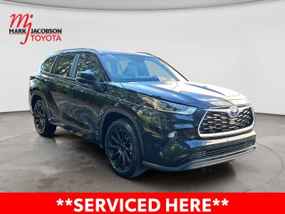 2023 Toyota Highlander Hybrid Bronze Edition