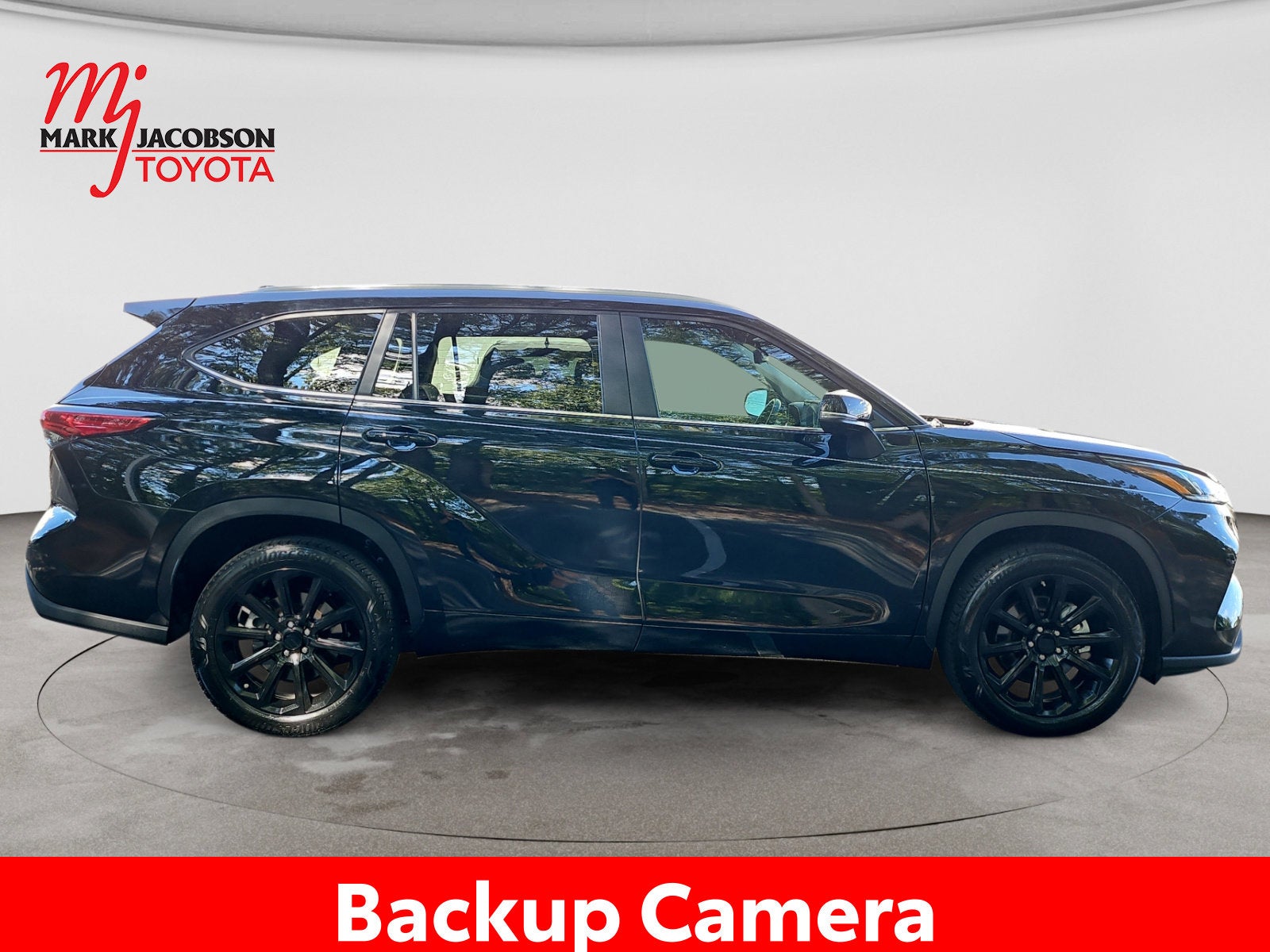 2023 Toyota Highlander Hybrid Bronze Edition