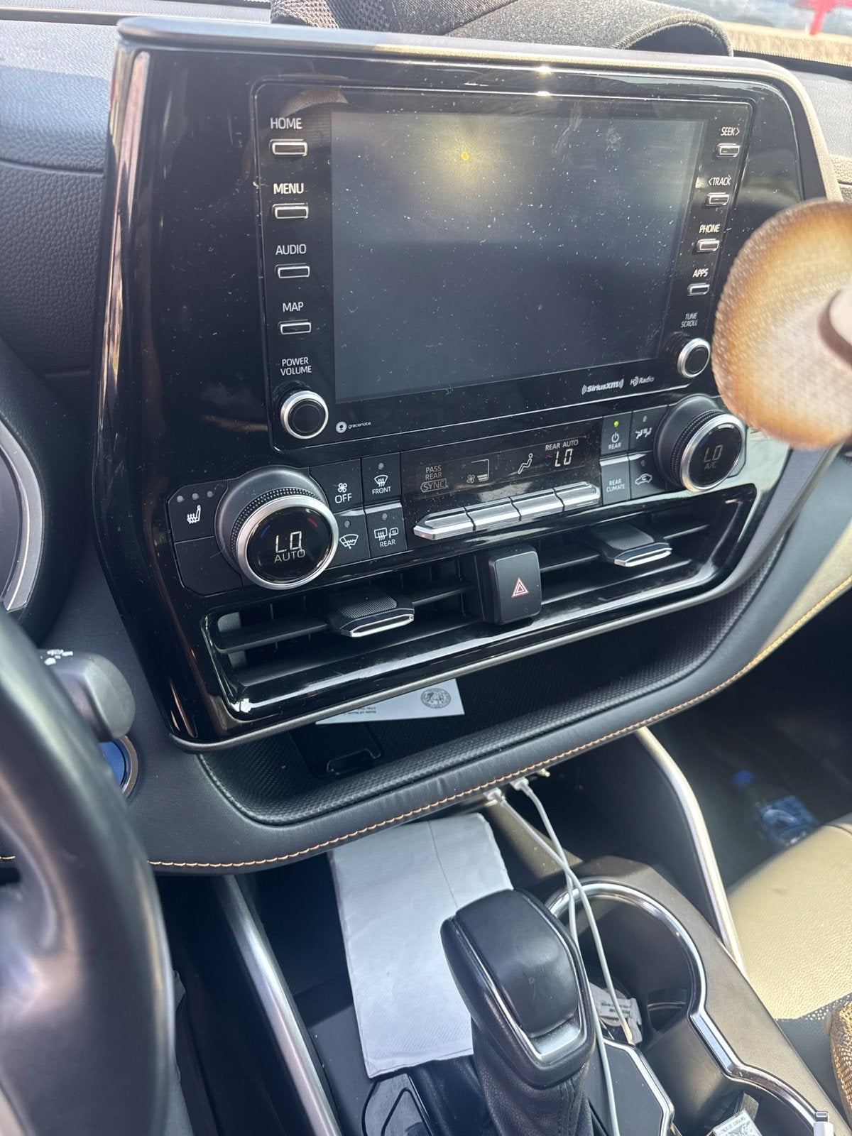 2022 Toyota Highlander Hybrid Bronze Edition