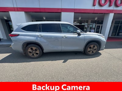 2022 Toyota Highlander Hybrid Bronze Edition