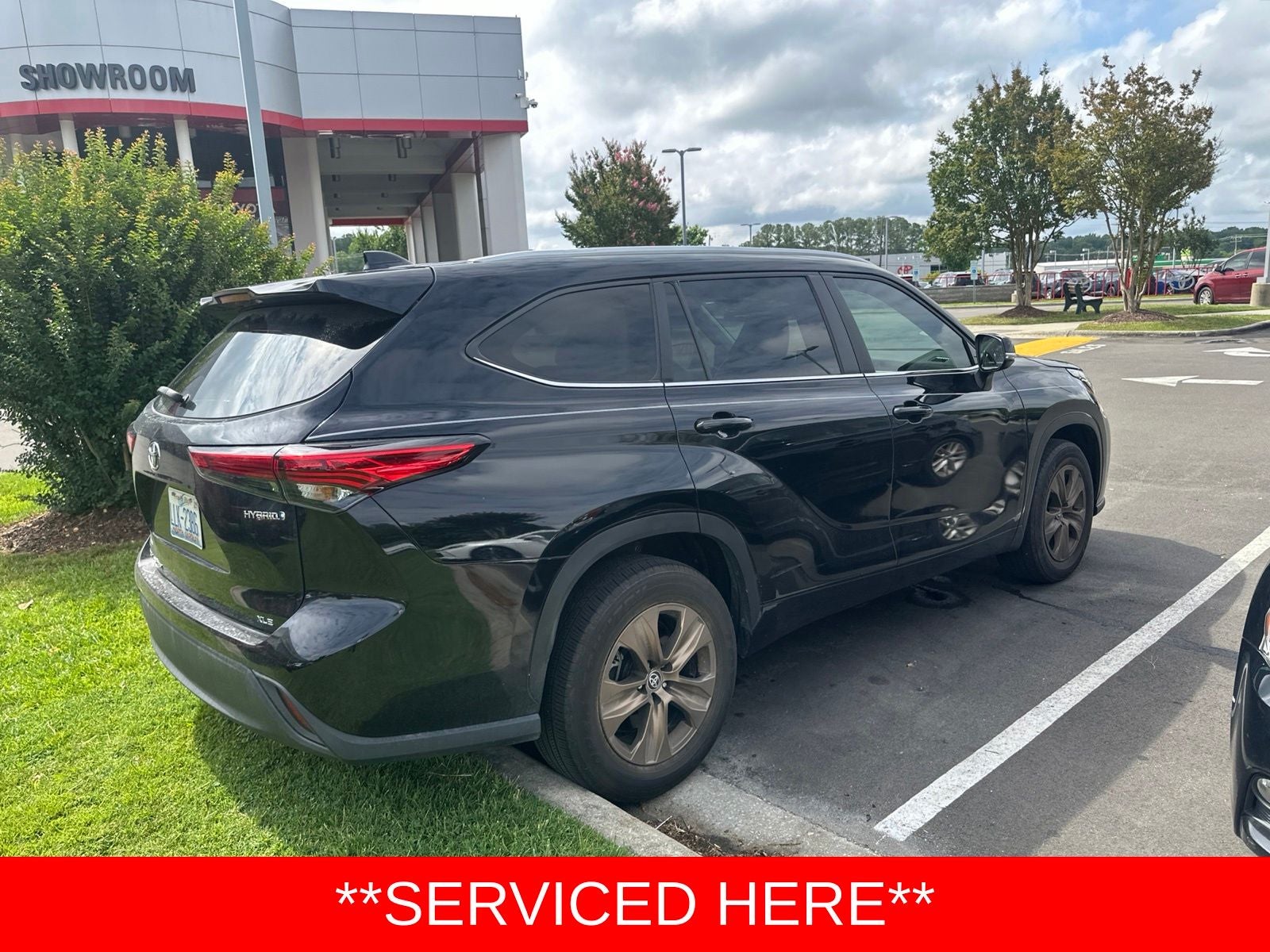 2023 Toyota Highlander Hybrid Bronze Edition