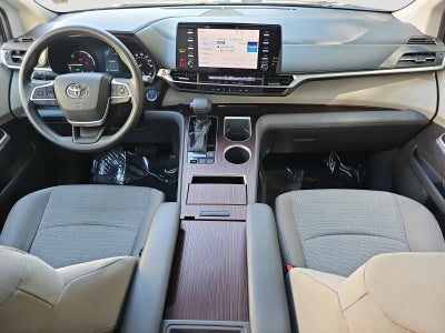 2021 Toyota Sienna LE 8 Passenger