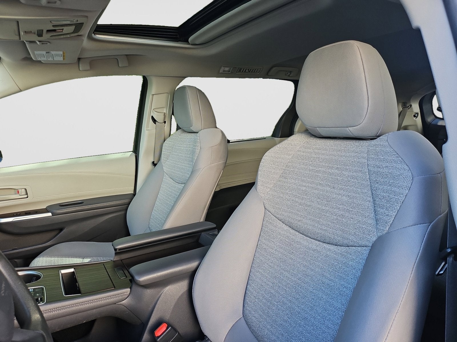 2021 Toyota Sienna LE 8 Passenger
