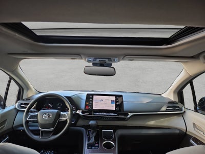 2021 Toyota Sienna LE 8 Passenger