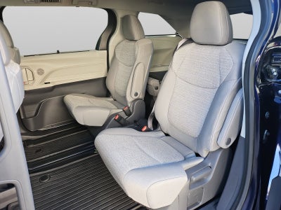 2021 Toyota Sienna LE 8 Passenger