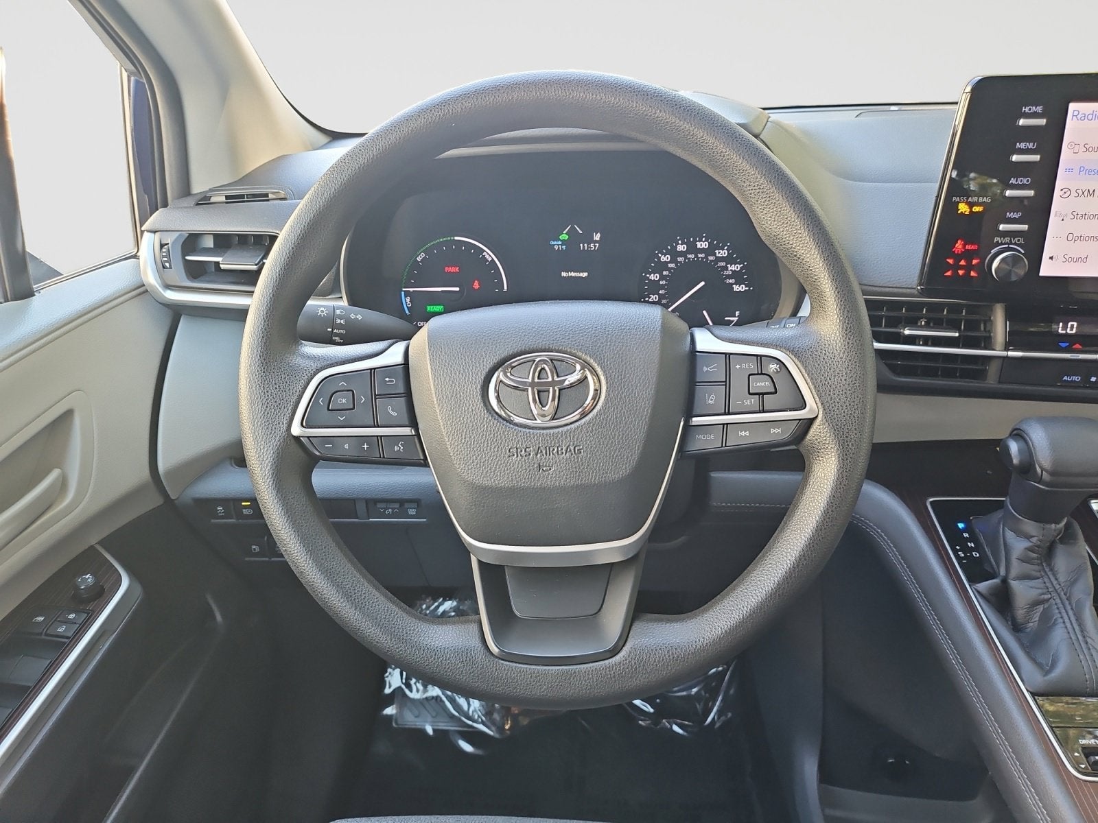2021 Toyota Sienna LE 8 Passenger