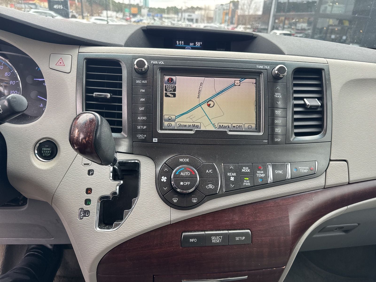 2013 Toyota Sienna XLE 7 Passenger