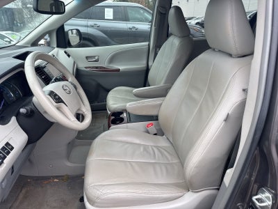 2013 Toyota Sienna XLE 7 Passenger