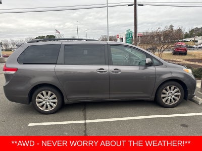2013 Toyota Sienna XLE 7 Passenger