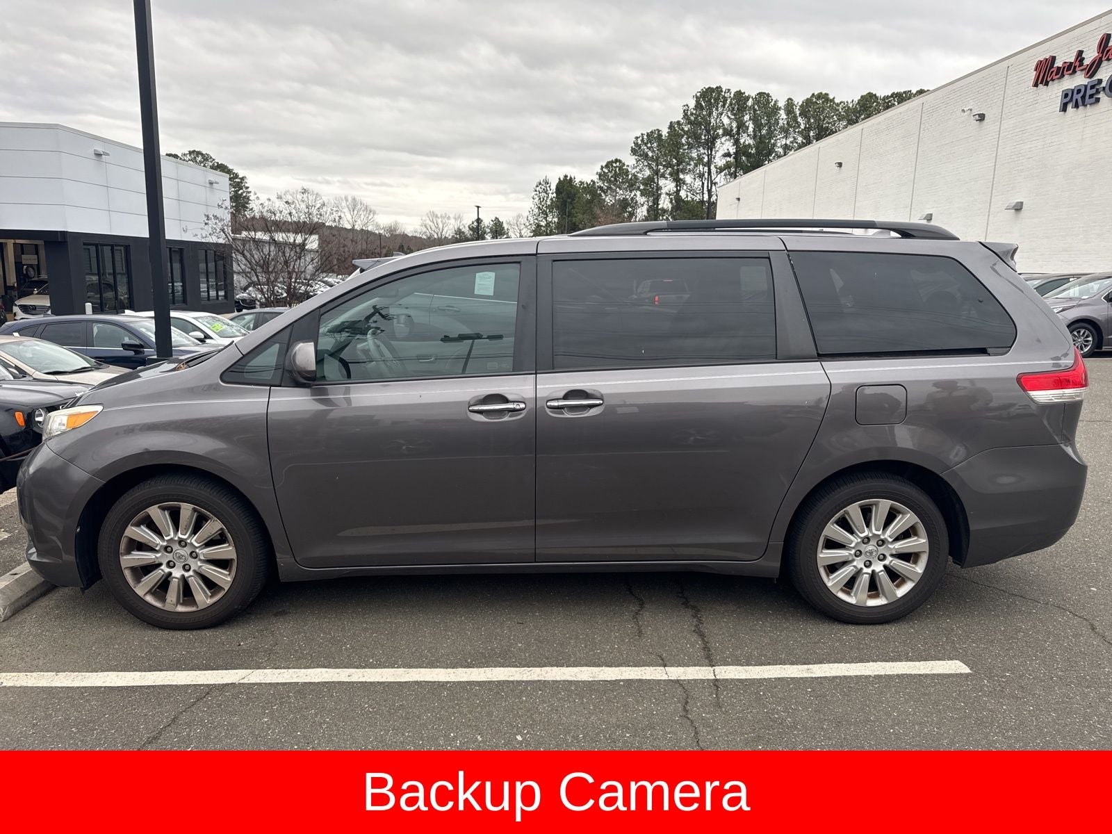 2013 Toyota Sienna XLE 7 Passenger