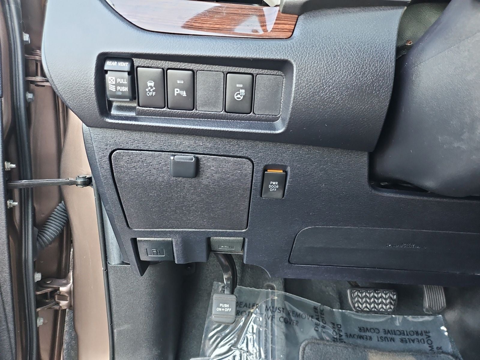2020 Toyota Sienna Limited 7 Passenger