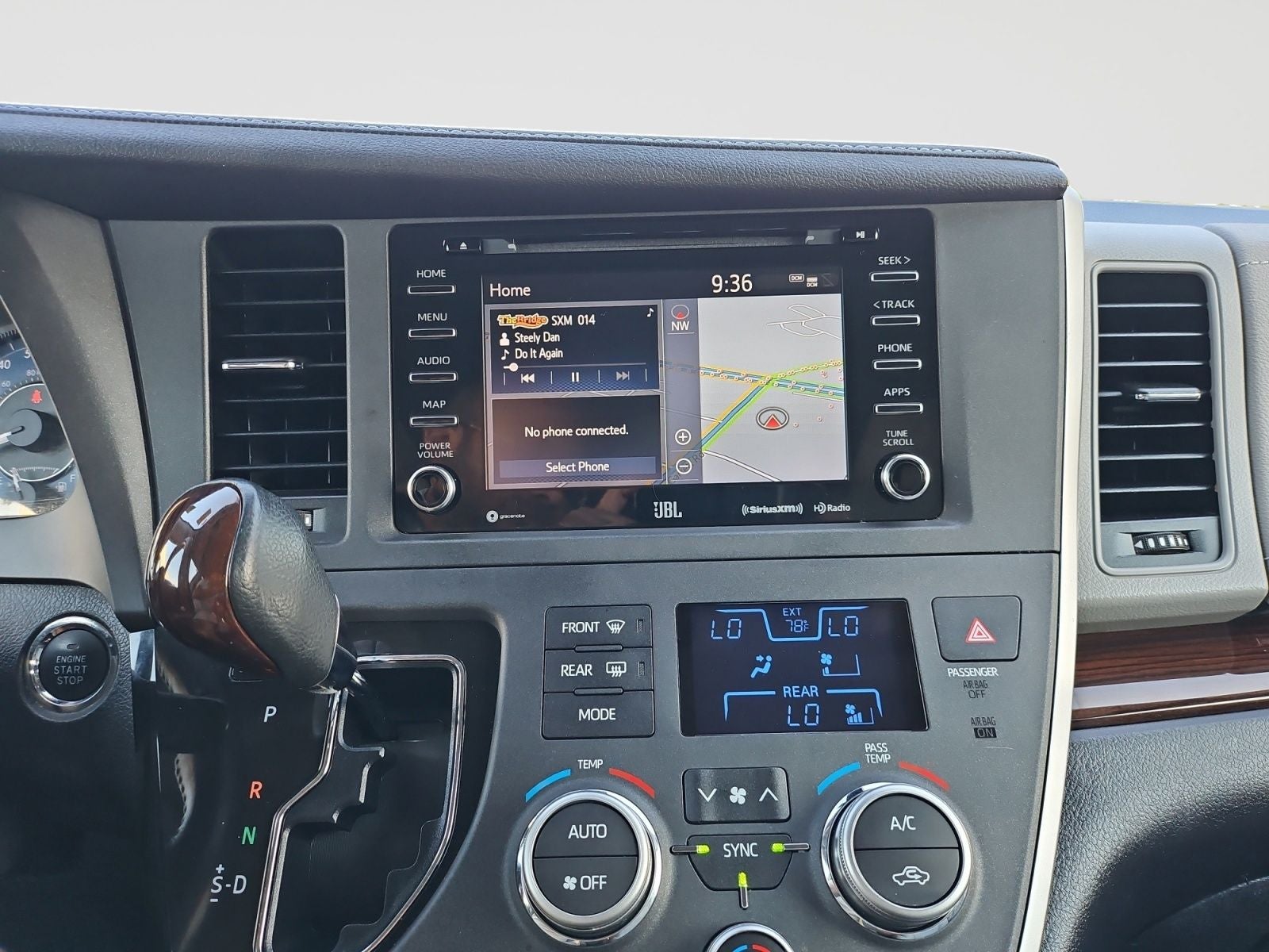 2020 Toyota Sienna Limited 7 Passenger