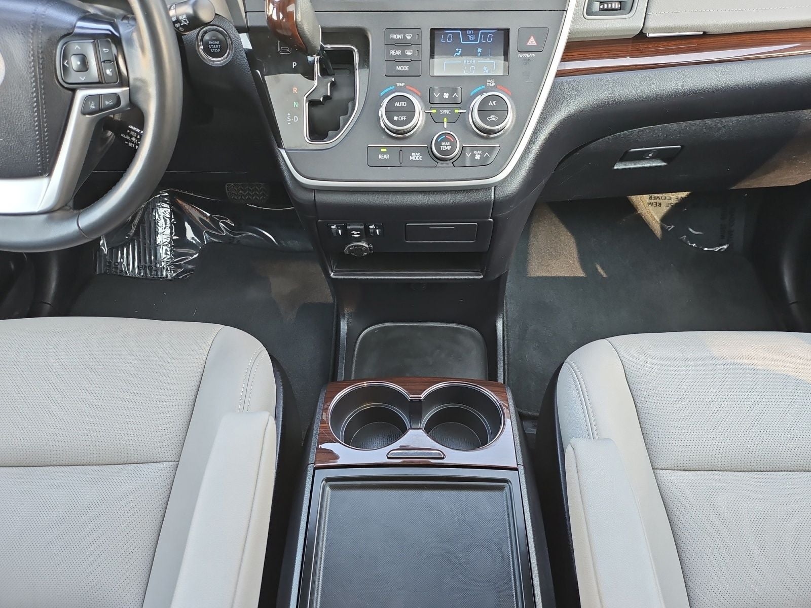 2020 Toyota Sienna Limited 7 Passenger