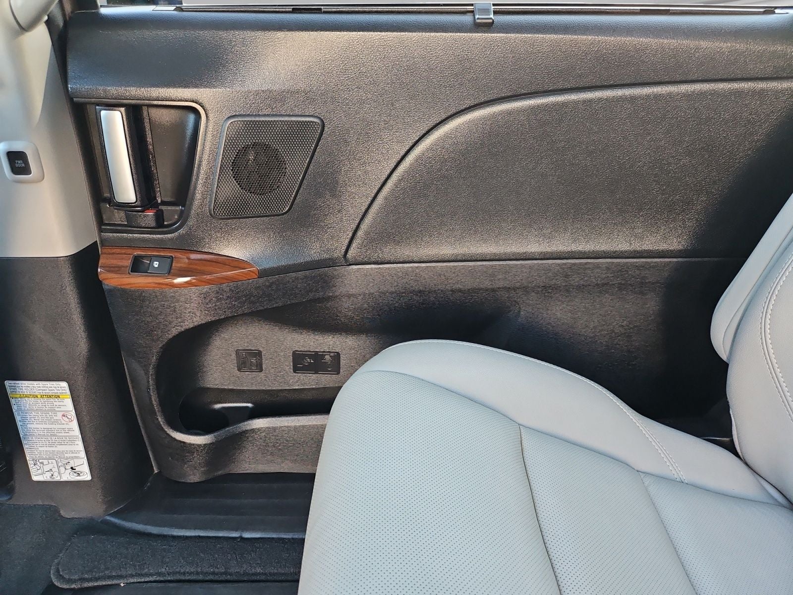 2020 Toyota Sienna Limited 7 Passenger