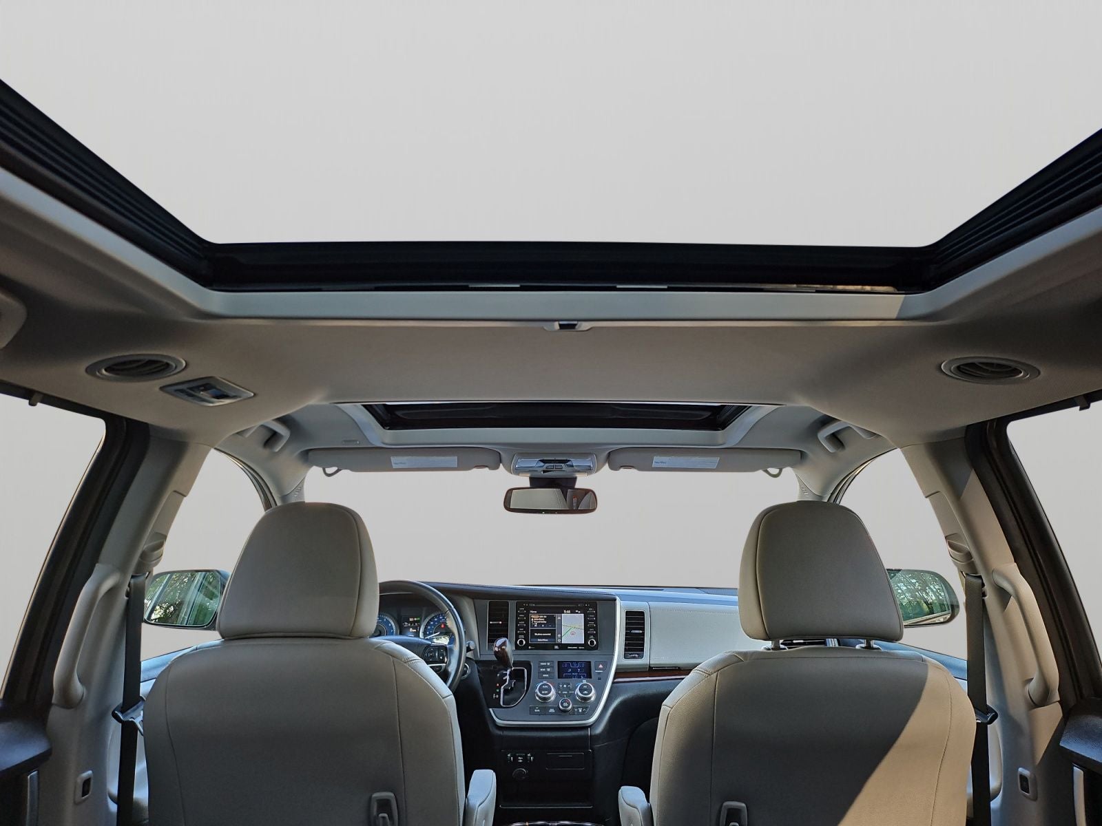 2020 Toyota Sienna Limited 7 Passenger