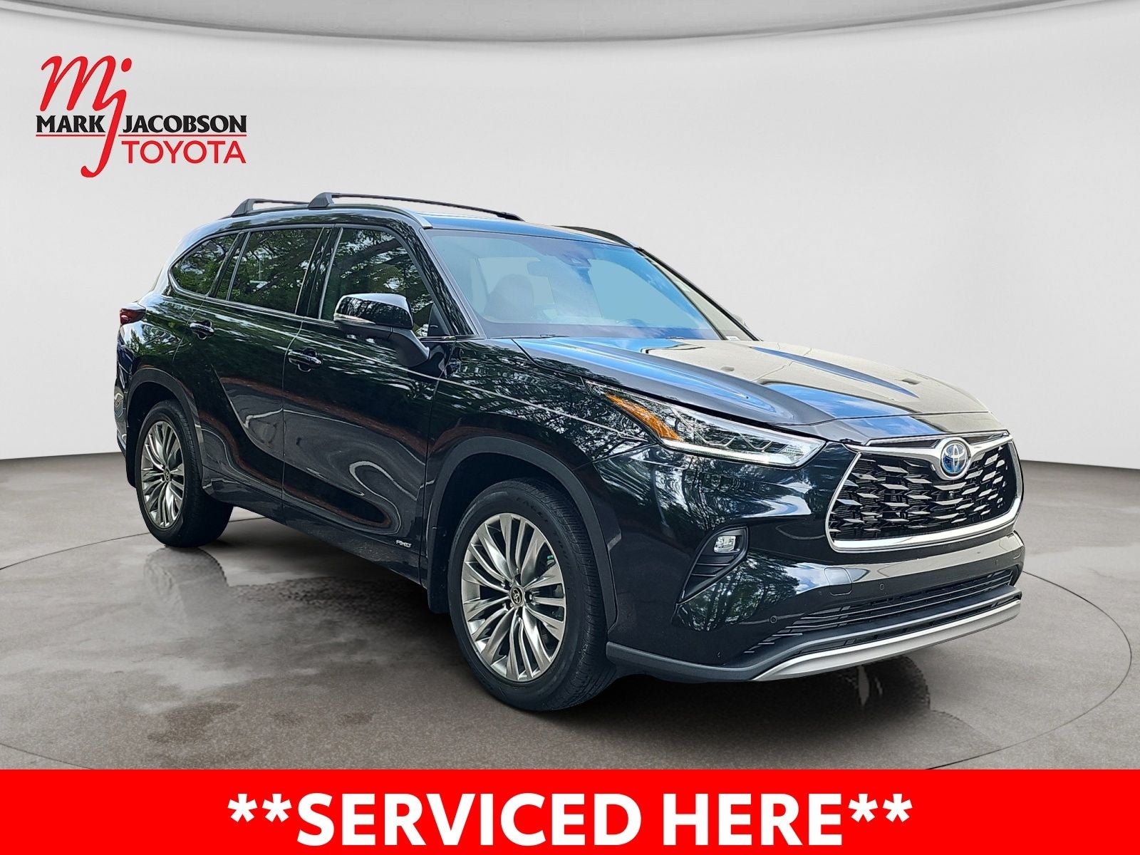 2024 Toyota Highlander Hybrid Platinum
