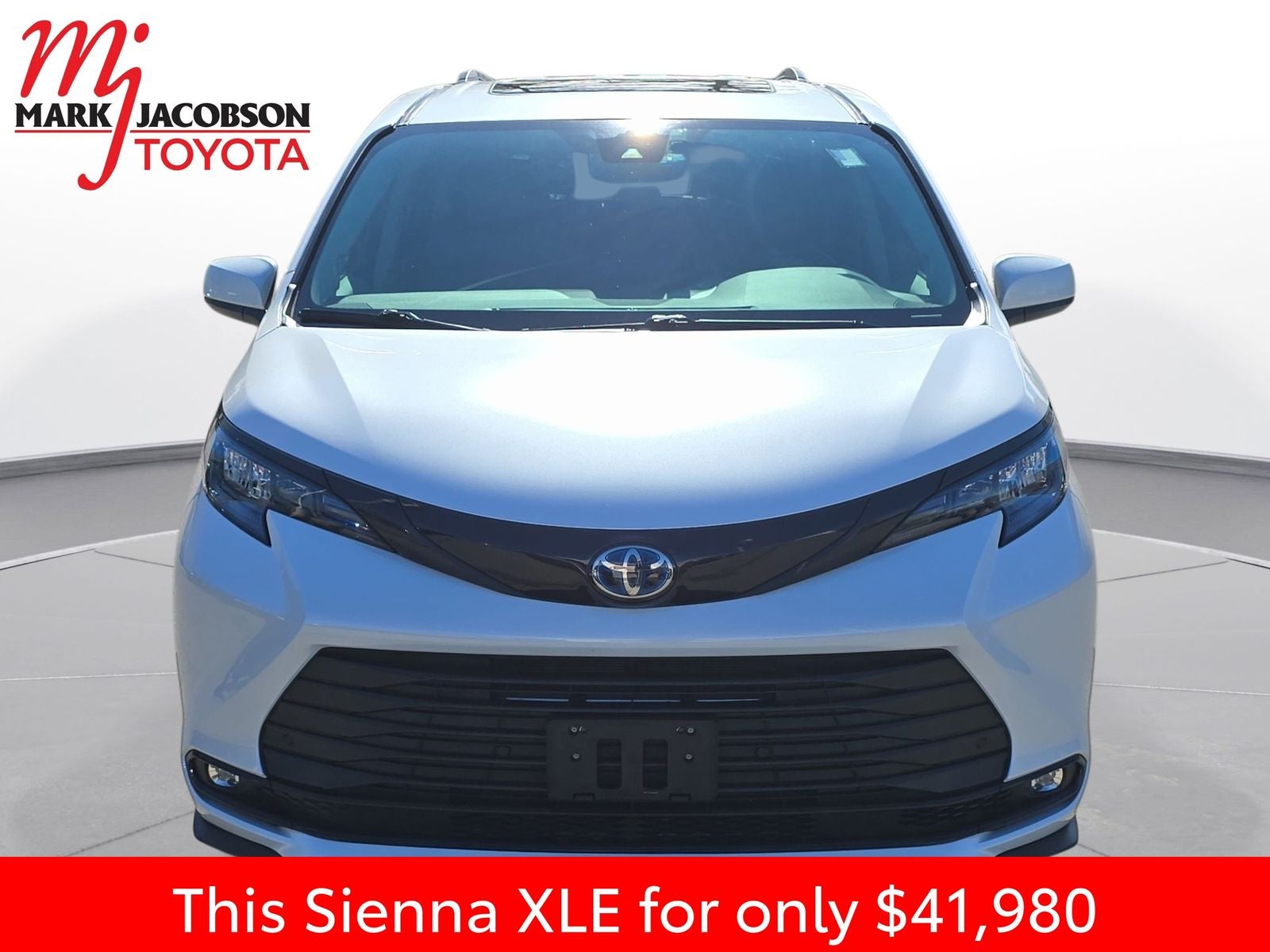 2024 Toyota Sienna XLE