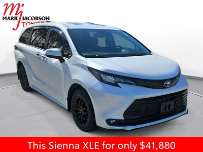 2024 Toyota Sienna XLE
