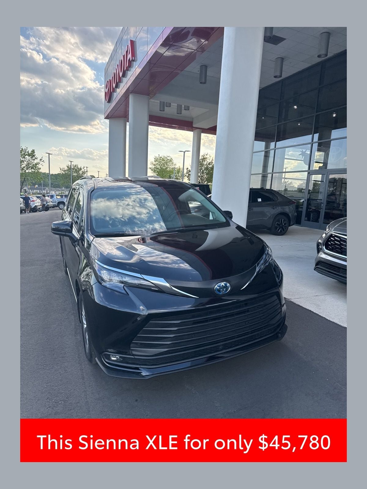 2025 Toyota Sienna XLE 7 Passenger