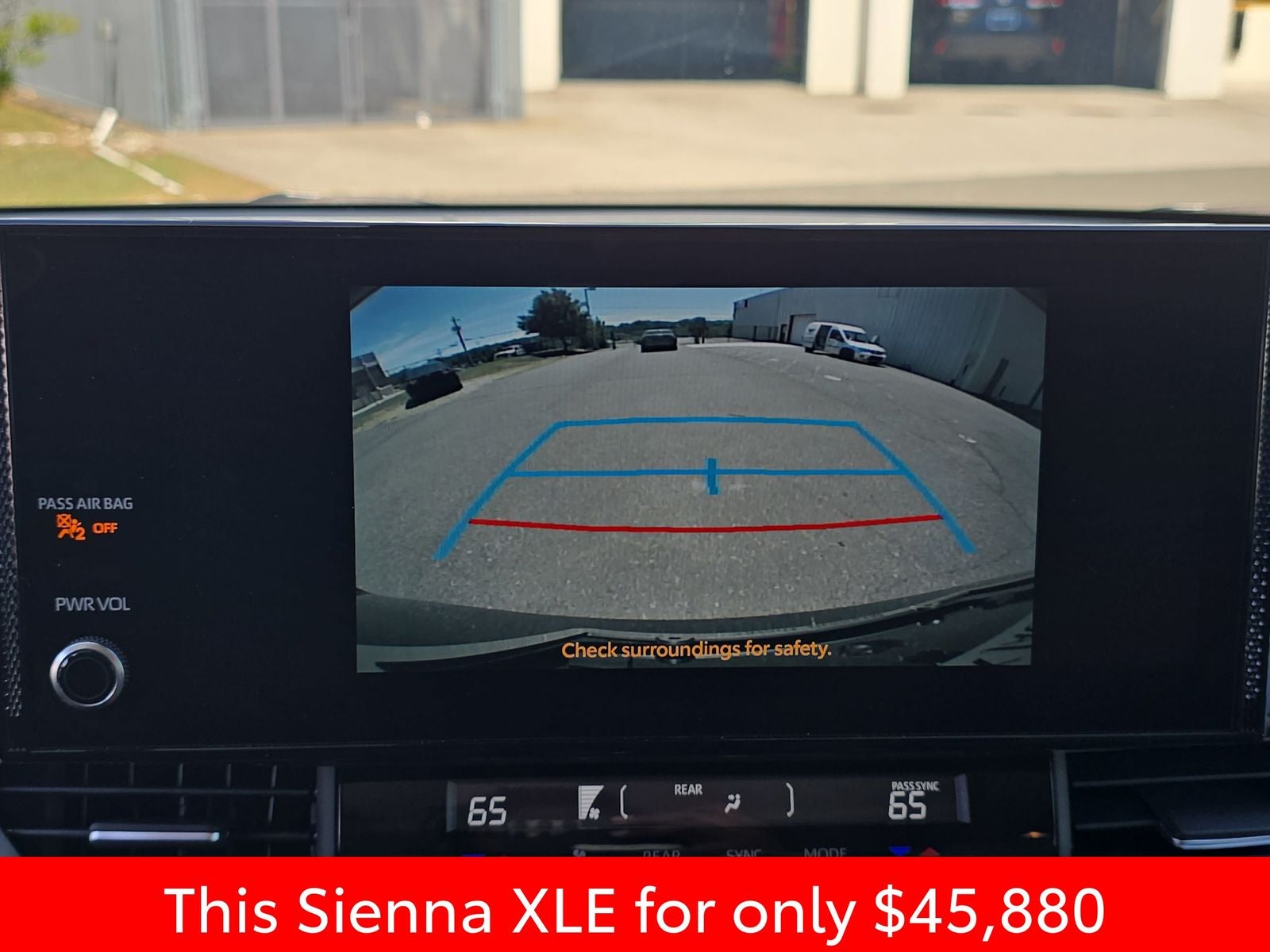 2025 Toyota Sienna XLE 7 Passenger