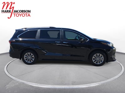 2025 Toyota Sienna XLE 7 Passenger