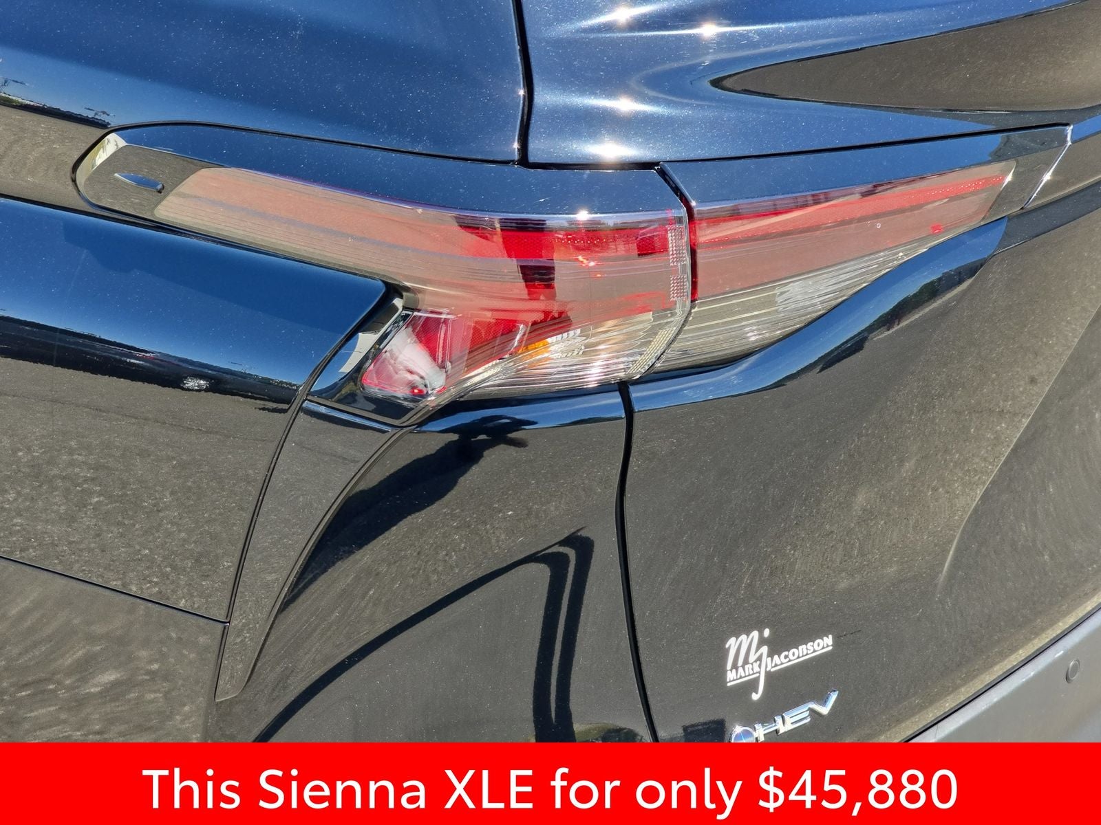 2025 Toyota Sienna XLE 7 Passenger