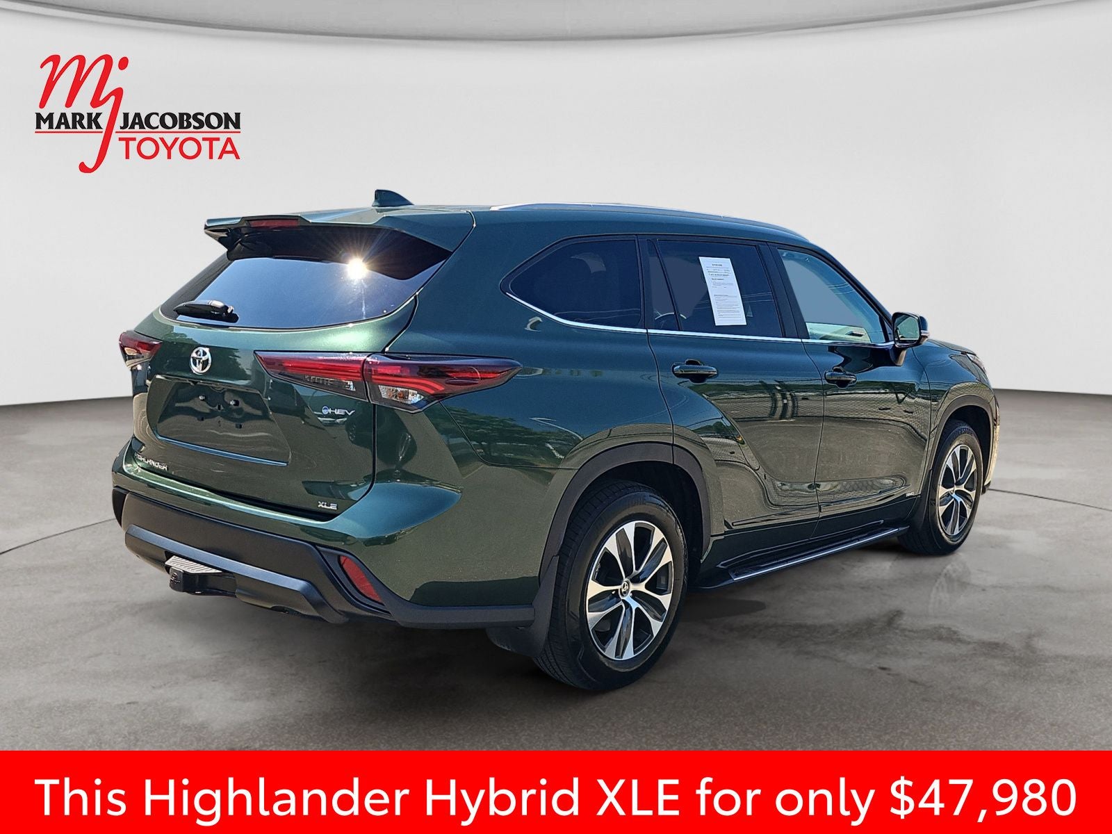 2025 Toyota Highlander Hybrid XLE