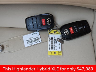 2025 Toyota Highlander Hybrid XLE
