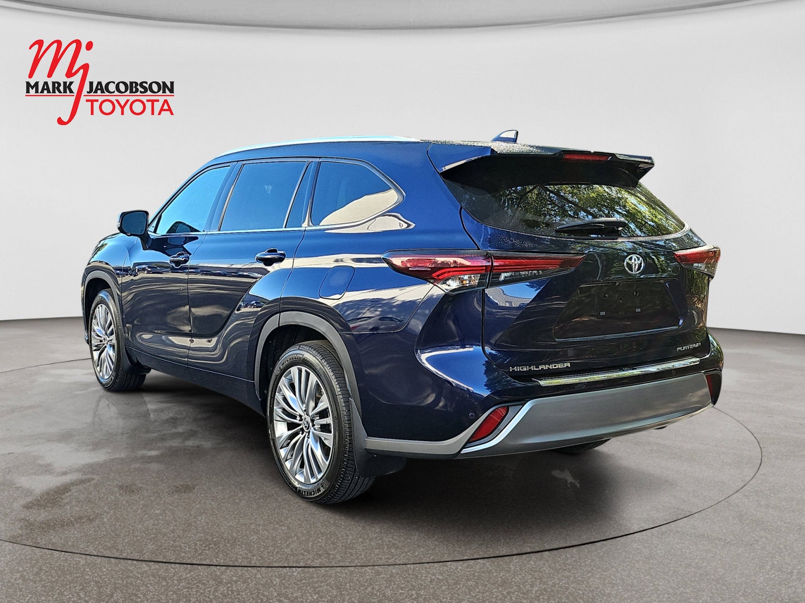 2024 Toyota Highlander Platinum