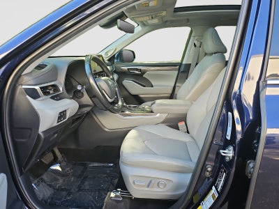 2024 Toyota Highlander Platinum