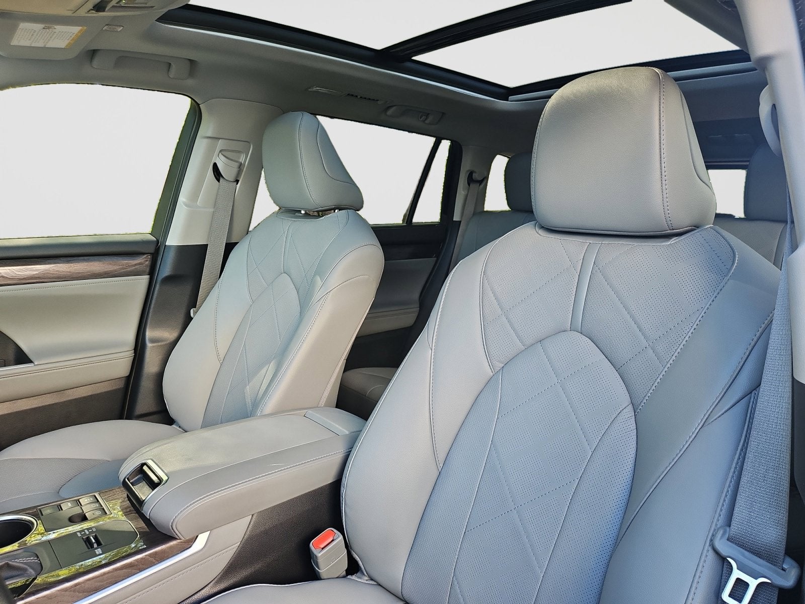 2024 Toyota Highlander Platinum
