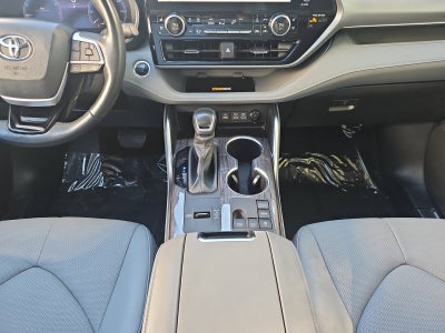 2024 Toyota Highlander Platinum