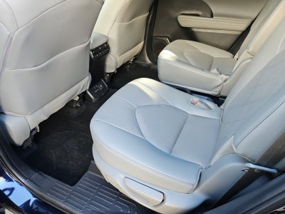 2024 Toyota Highlander Platinum